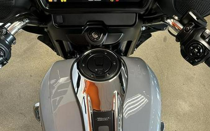 2026 Harley-Davidson® FLHX - Street Glide®Solo