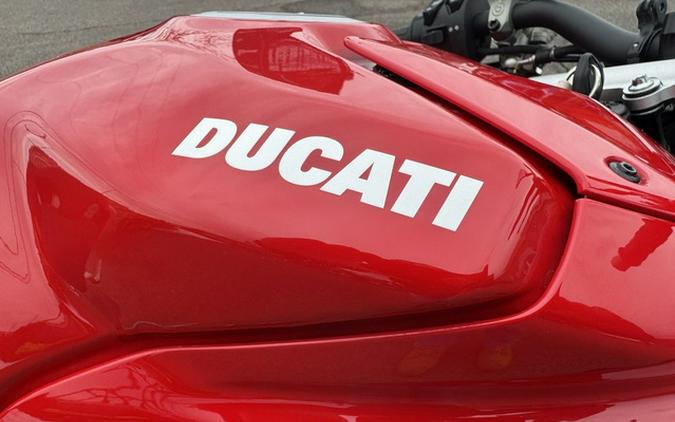 2022 DUCATI Streetfighter V4 Ducati Red