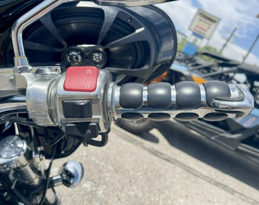 2010 Yamaha Raider S