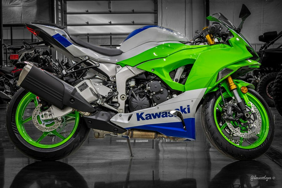 2024 Kawasaki Ninja® ZX™-6R 40th Anniversary Edition ABS