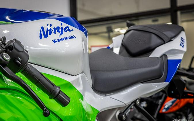 2024 Kawasaki Ninja® ZX™-6R 40th Anniversary Edition ABS