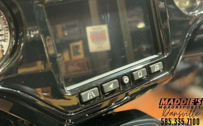 2025 Indian Motorcycle Roadmaster® PowerPlus Dark Horse® with 112 and PowerBand Audio Package