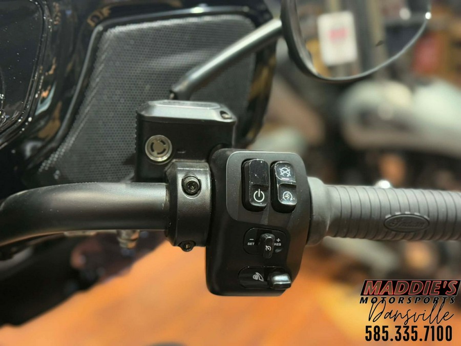 2025 Indian Motorcycle Roadmaster® PowerPlus Dark Horse® with 112 and PowerBand Audio Package