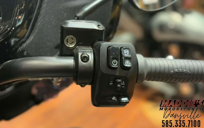 2025 Indian Motorcycle Roadmaster® PowerPlus Dark Horse® with 112 and PowerBand Audio Package