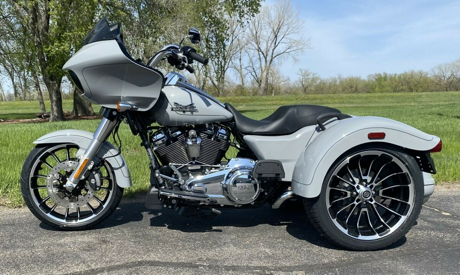 2024 Harley-Davidson Road Glide 3 Billiard Grey