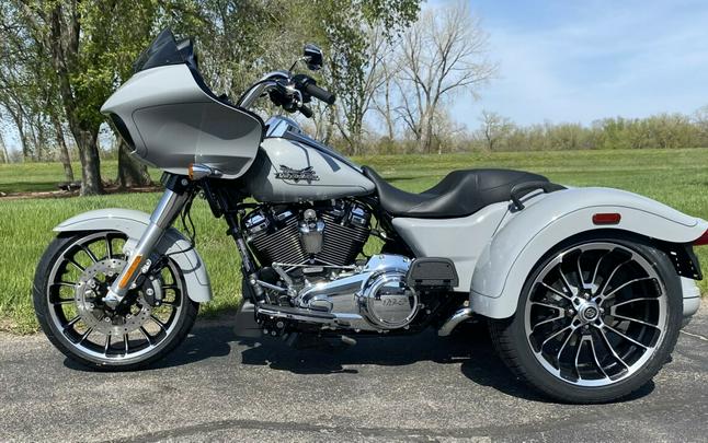 2024 Harley-Davidson Road Glide 3 Billiard Grey