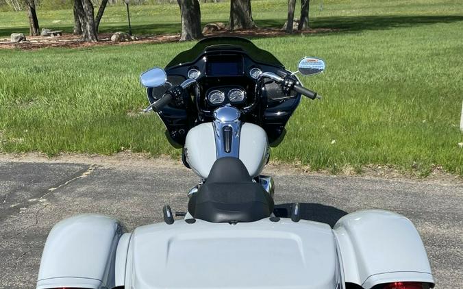 2024 Harley-Davidson Road Glide 3 Billiard Grey