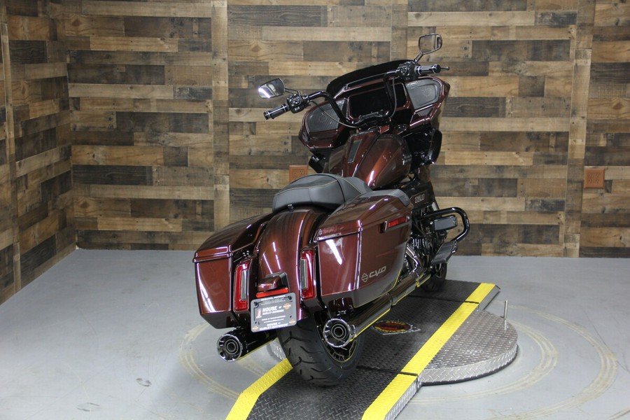 2024 Harley-Davidson CVO™ Road Glide Copperhead