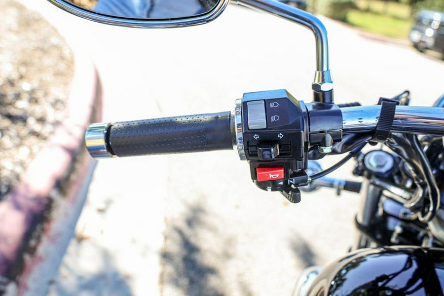 New 2025 YAMAHA V STAR 250