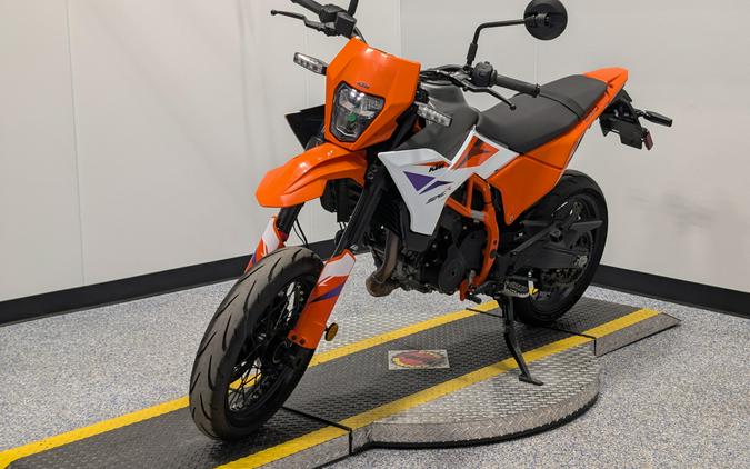 2026 KTM SMC 390 R