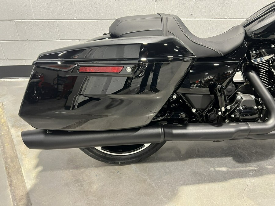 2025 Harley-Davidson® Road Glide® Vivid Black FLTRX