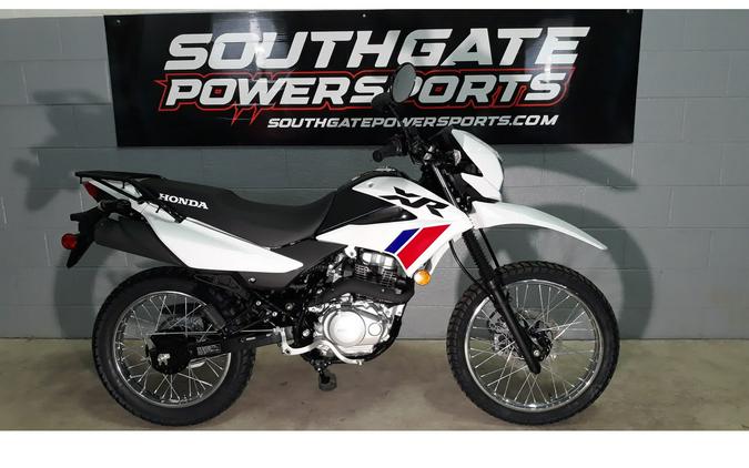 2026 XR™ 150L - Honda