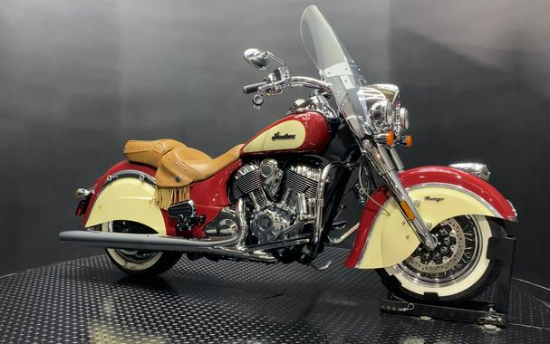 2017 Indian Motorcycle® Chief® Vintage Indian Motorcycle® Red Over Ivory Cream