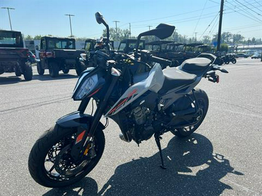 2024 KTM 790 Duke