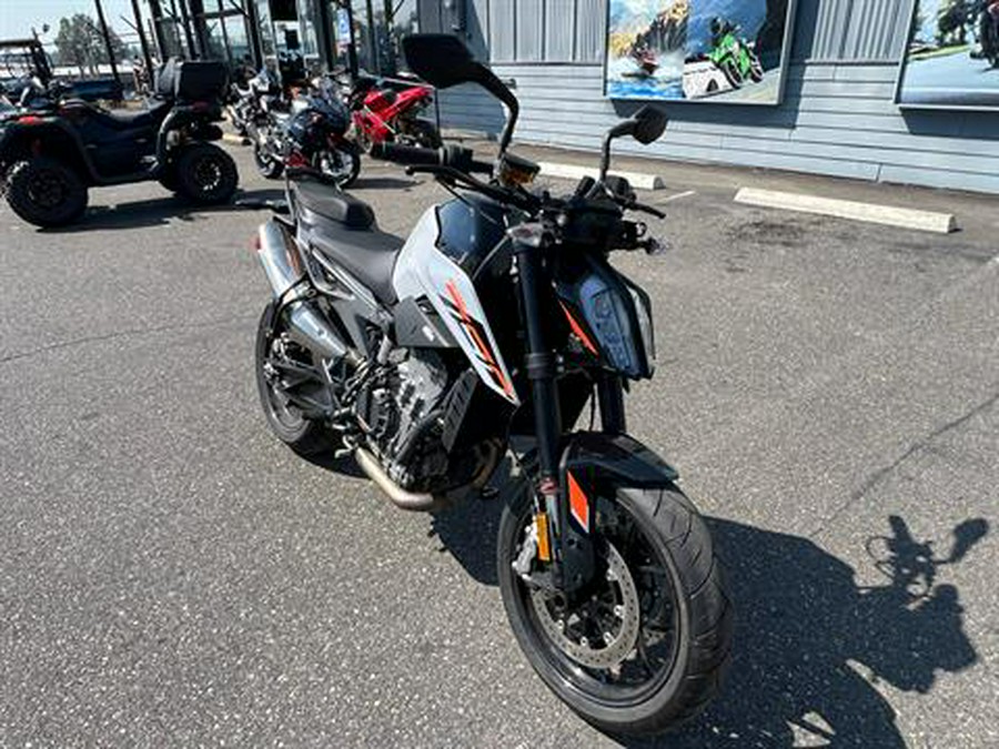 2024 KTM 790 Duke