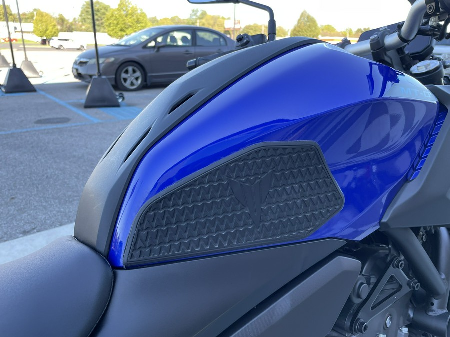2025 Yamaha MT 07