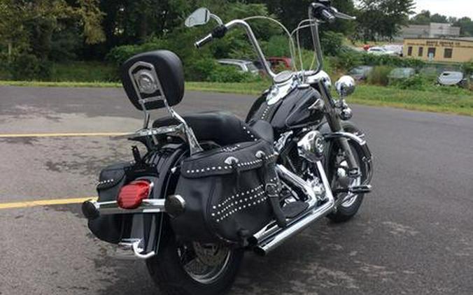 2015 Harley-Davidson® FLSTC - Heritage Softail® Classic