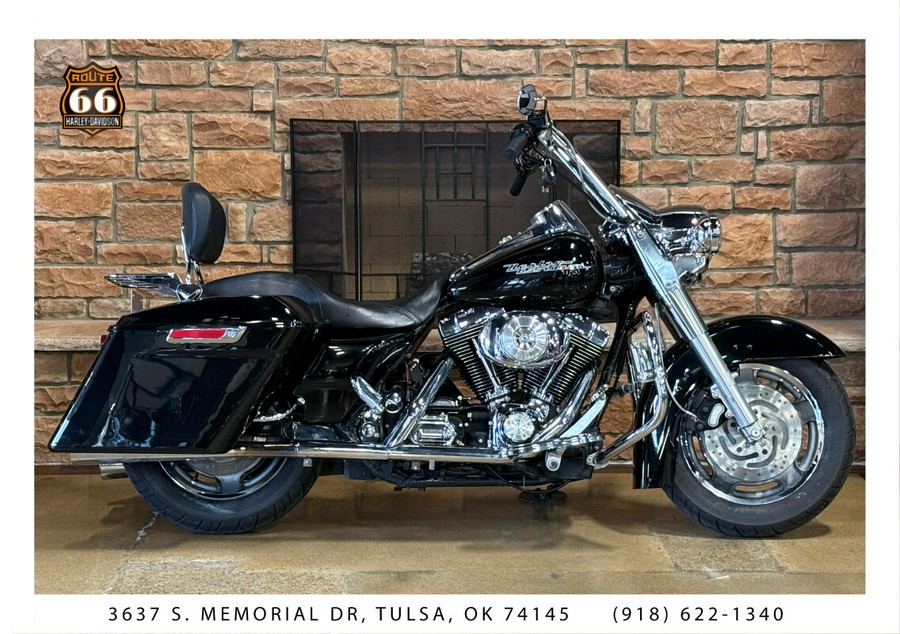 2004 Harley-Davidson® Road King® Custom BLK