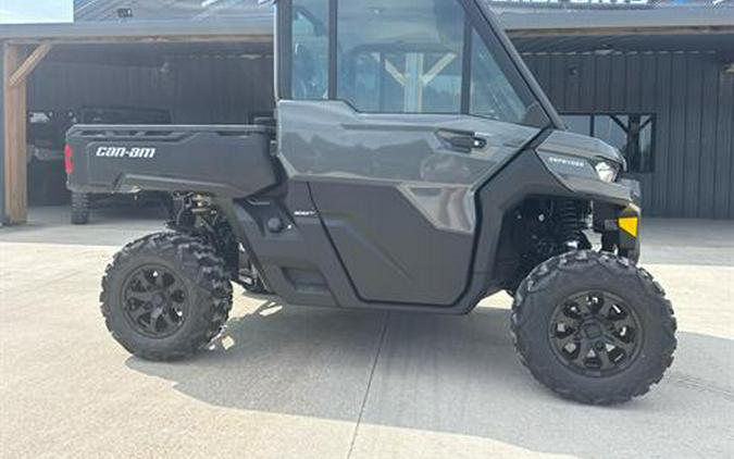 2027 Can-Am Defender DPS CAB HD9