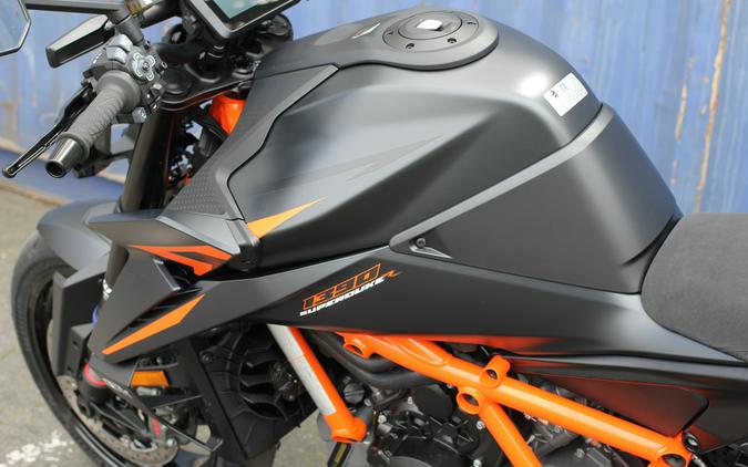 2024 KTM 1390 Super Duke R Evo