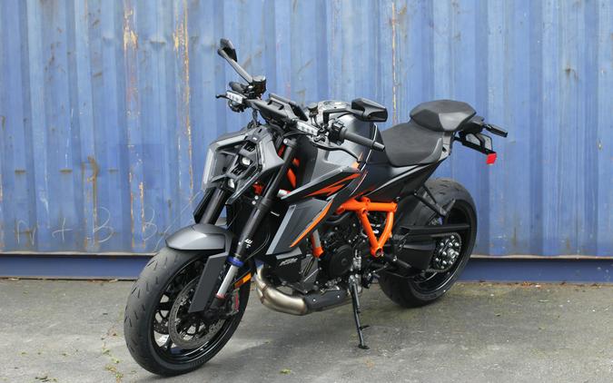 2024 KTM 1390 Super Duke R Evo First Look [17 Fast Facts]