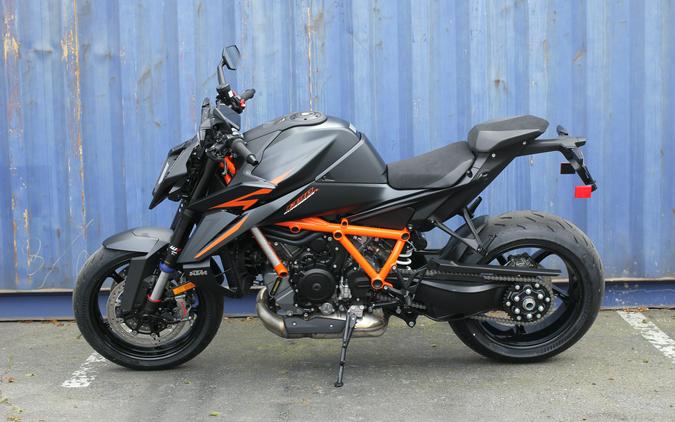 2024 KTM 1390 Super Duke R Evo