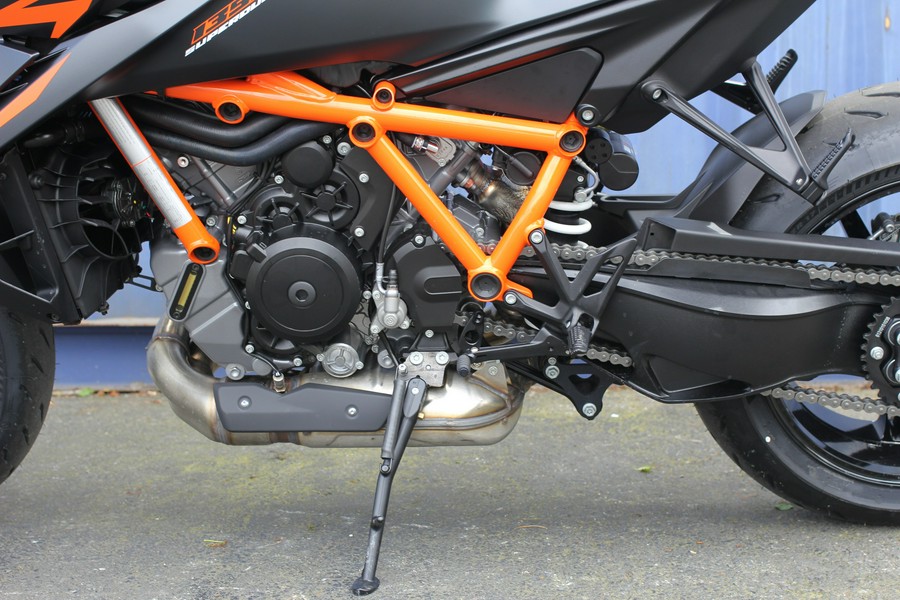 2024 KTM 1390 Super Duke R Evo