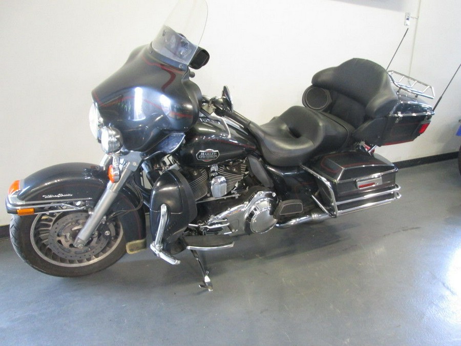 2009 Harley-Davidson® FLHTCU - Ultra Classic® Electra Glide®