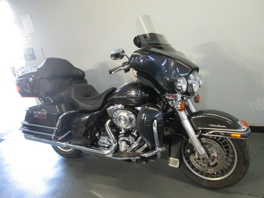 2009 Harley-Davidson® FLHTCU - Ultra Classic® Electra Glide®