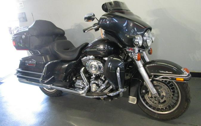 2009 Harley-Davidson® FLHTCU - Ultra Classic® Electra Glide®