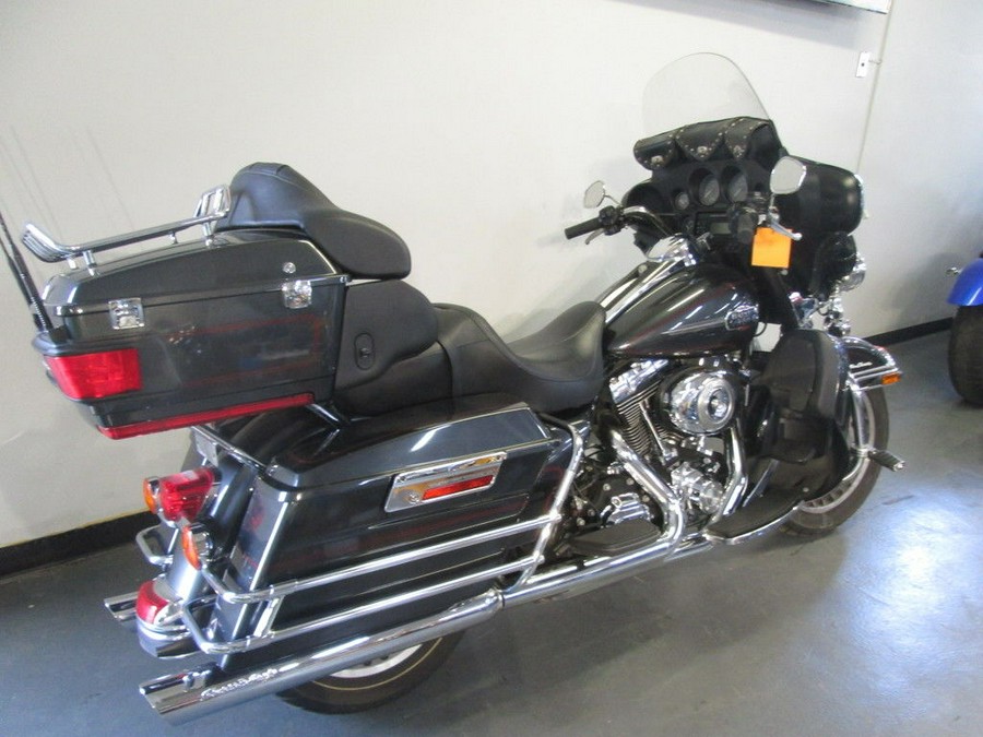 2009 Harley-Davidson® FLHTCU - Ultra Classic® Electra Glide®