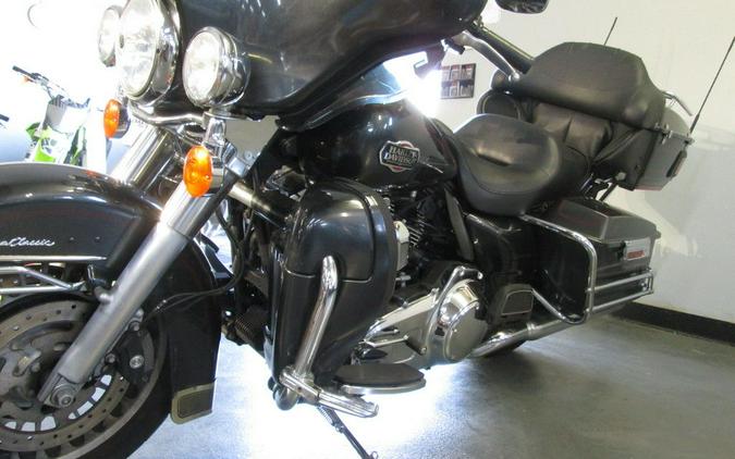 2009 Harley-Davidson® FLHTCU - Ultra Classic® Electra Glide®