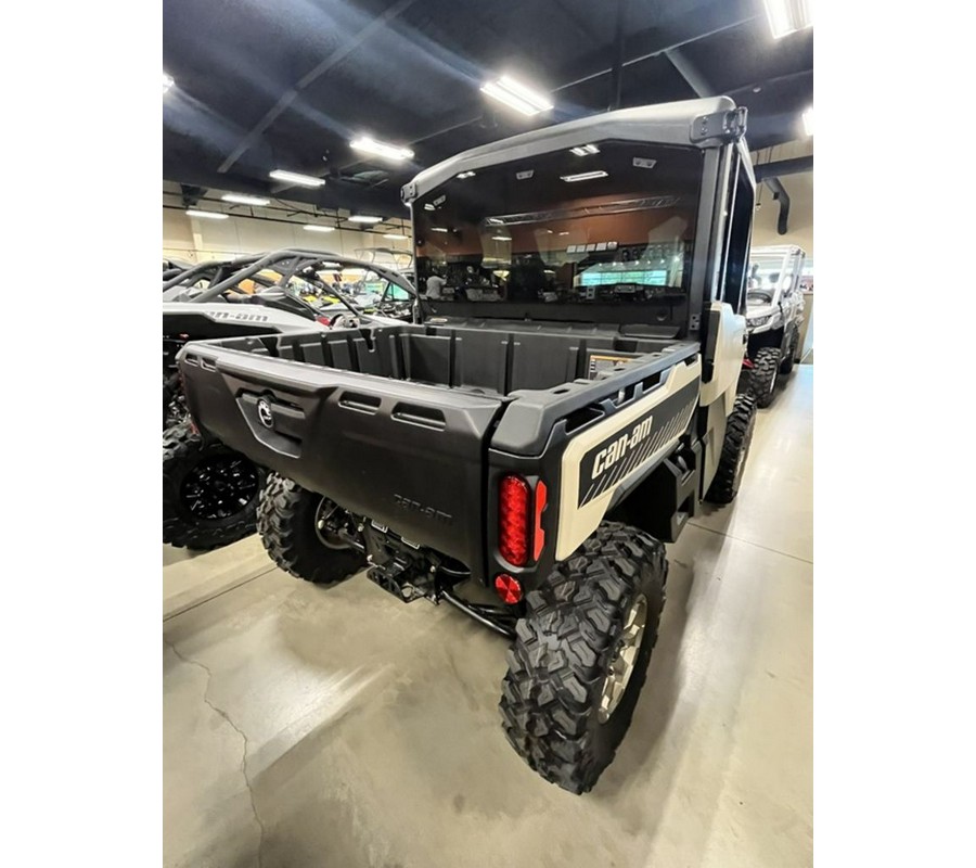 2025 Can-Am™ Defender Limited HD10