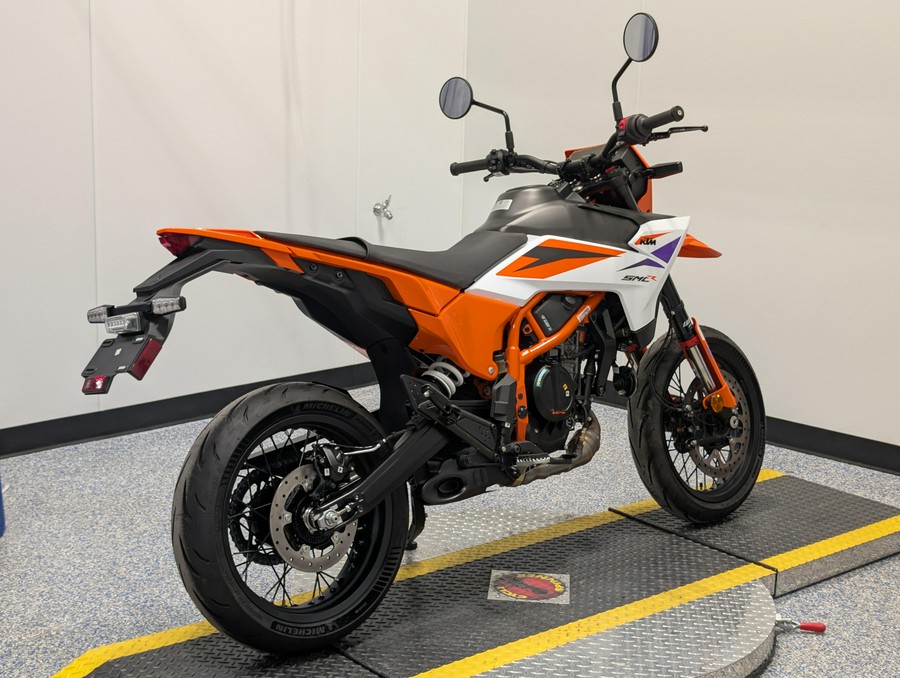 2026 KTM SMC 390 R
