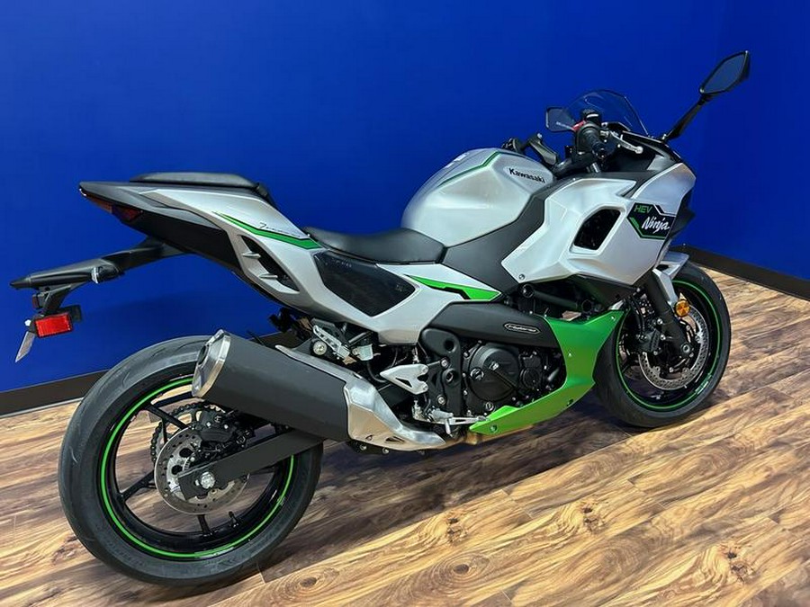 2024 Kawasaki Ninja® 7 Hybrid ABS