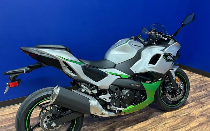 2024 Kawasaki Ninja® 7 Hybrid ABS