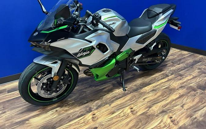 2024 Kawasaki Ninja® 7 Hybrid ABS