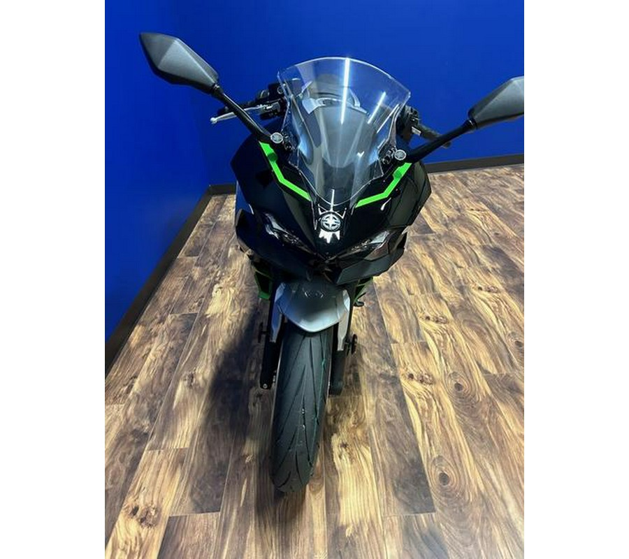 2024 Kawasaki Ninja® 7 Hybrid ABS