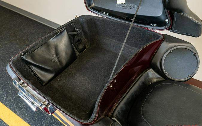 2017 Harley-Davidson® ULTRA LIMITED 107CI (LOW MILES)