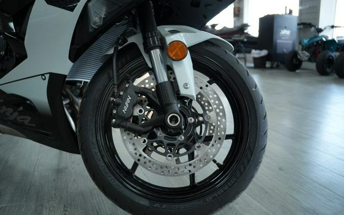 2026 Kawasaki Ninja® ZX™-6R