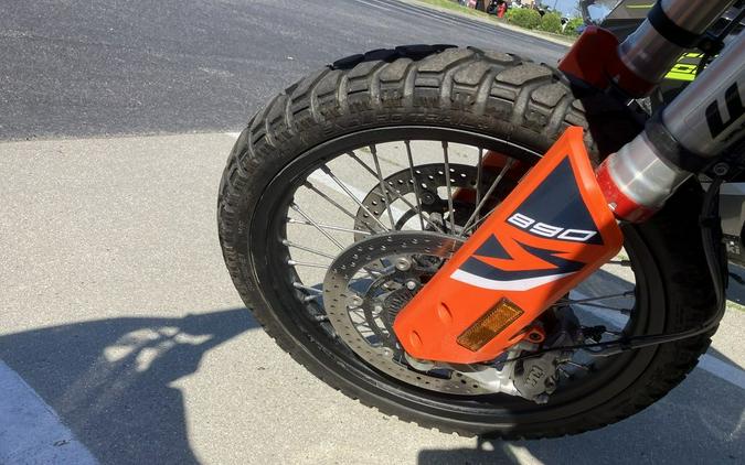 2023 KTM 890 Adventure R