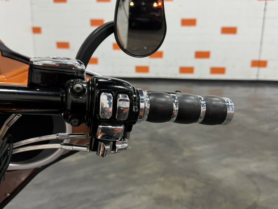 2004 HARLEY DAVIDSON ROAD KING CUSTOM