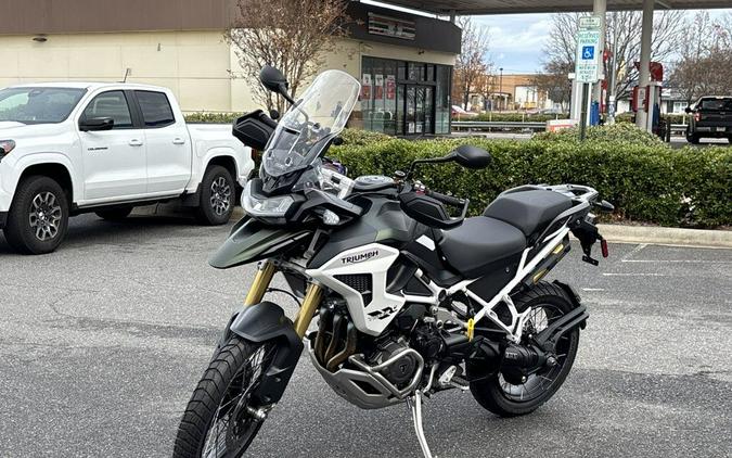 2025 Triumph Tiger 1200 Rally Pro Matt Khaki Green