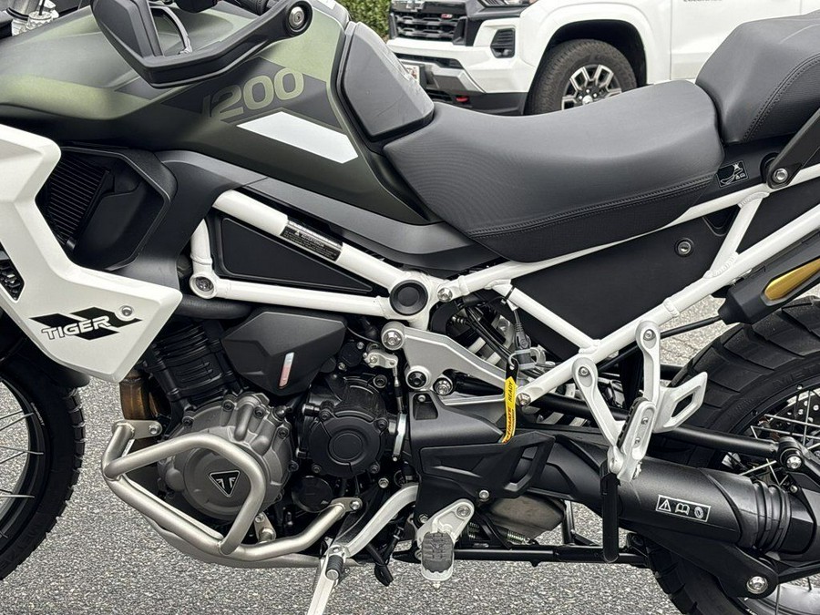 2025 Triumph Tiger 1200 Rally Pro Matt Khaki Green