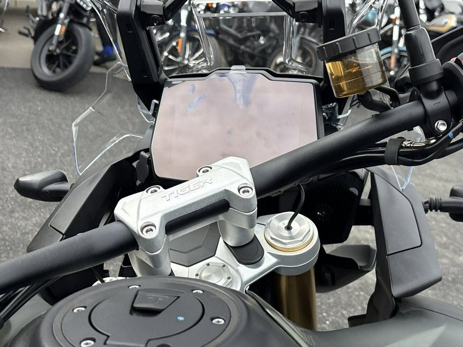 2025 Triumph Tiger 1200 Rally Pro Matt Khaki Green