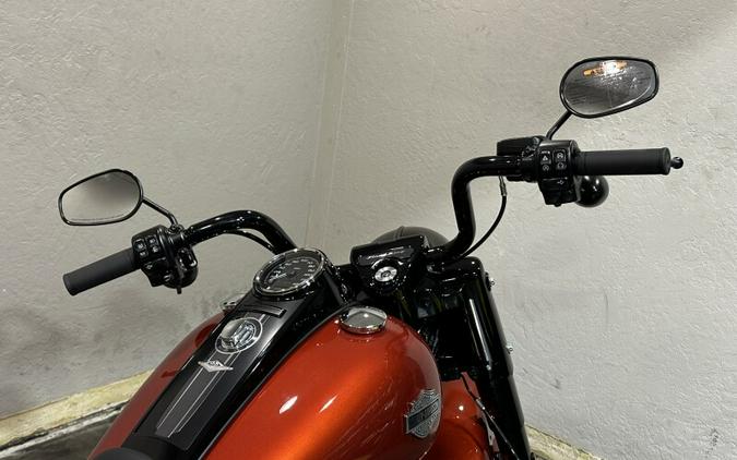 Harley-Davidson® Road King™ Special 2025 FLHRXS 84621016 WHISKEY FIRE