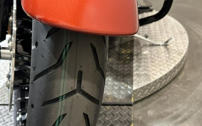 Harley-Davidson® Road King™ Special 2025 FLHRXS 84621016 WHISKEY FIRE