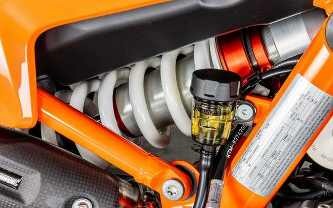 2027 KTM Adventure 890 R Rally