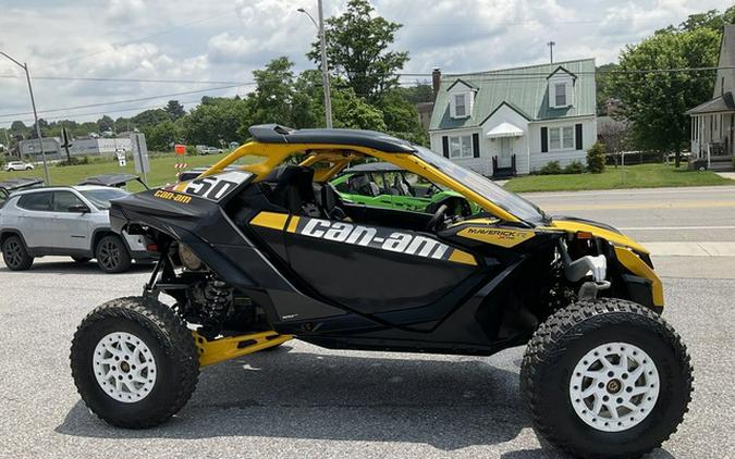 2024 Can-Am Maverick R