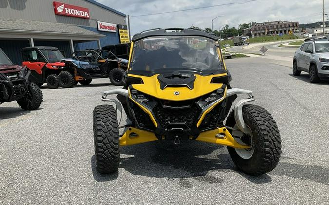 2024 Can-Am Maverick R